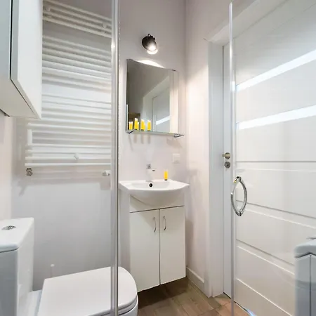 Apartman Wola Burakowska Comfort By Bookinghost Varsó
