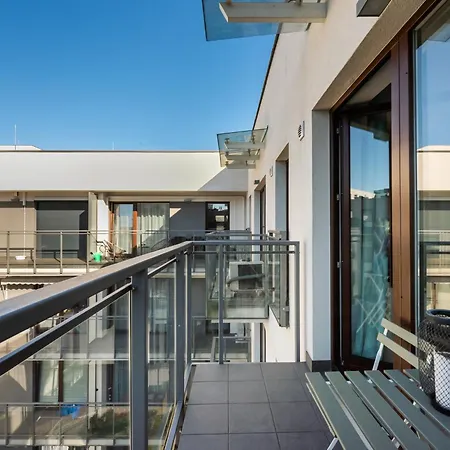 Lägenhet Wola Burakowska Comfort By Bookinghost Warszawa